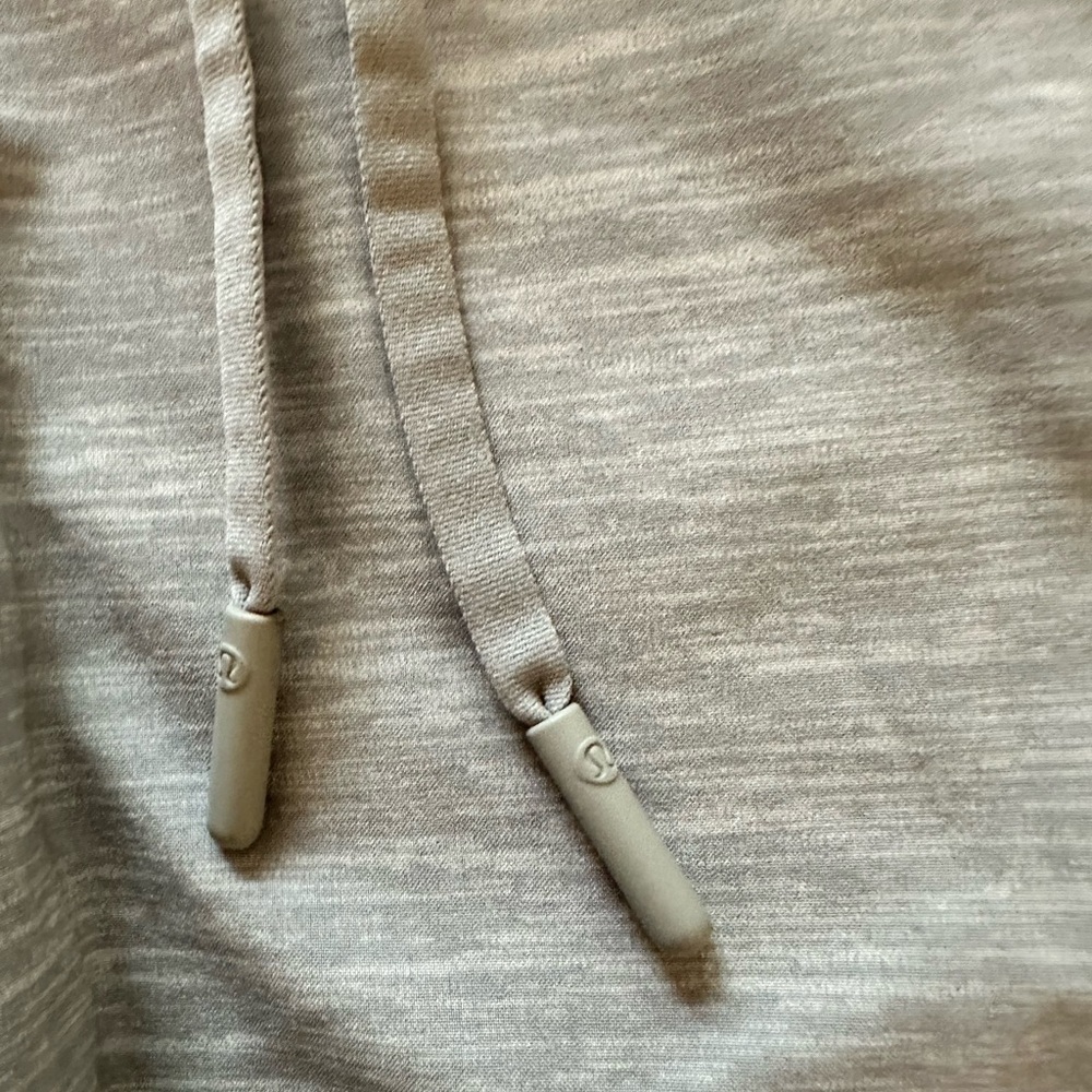 Lululemon T H E Shorts Size Medium Unlined Gray P… - image 6